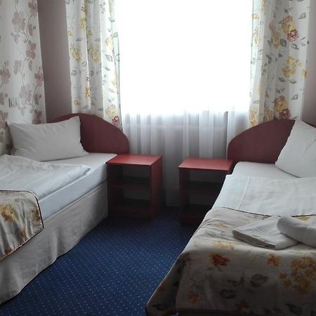 Hotel Artix Zbąszynek Exterior foto